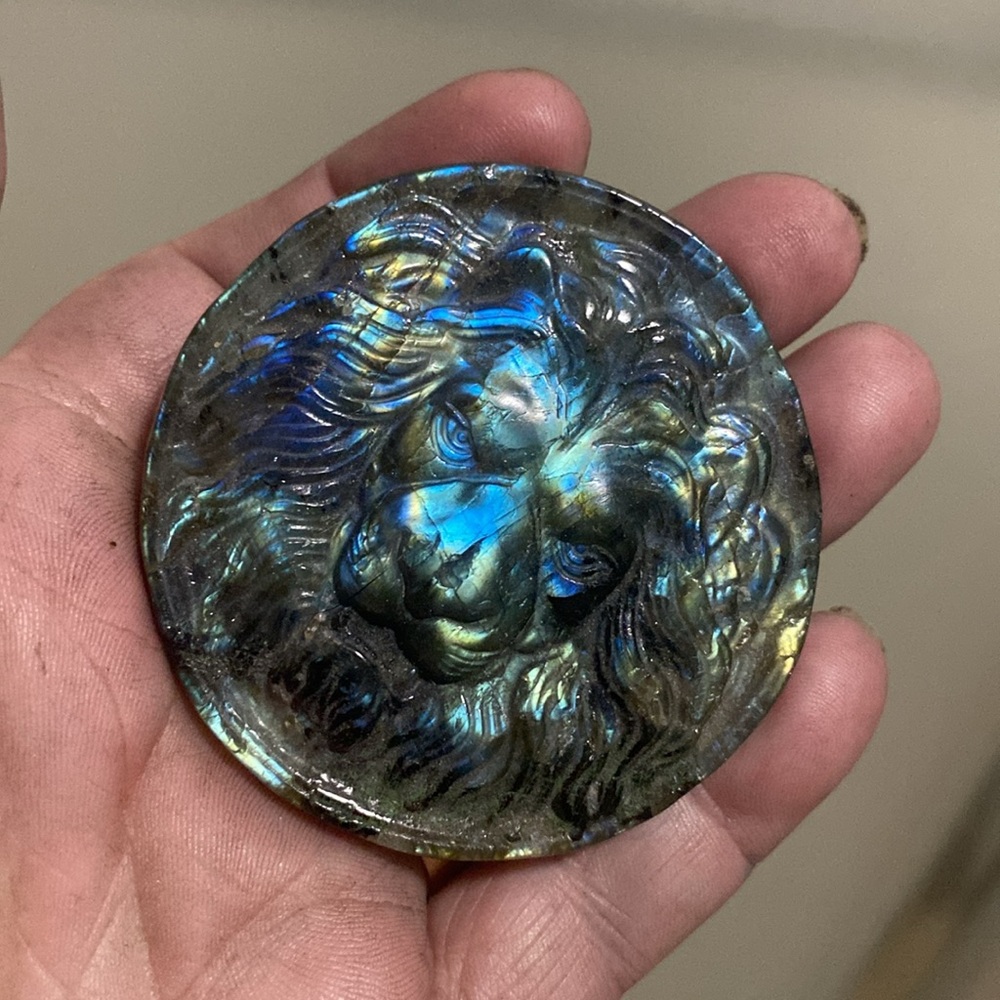 💜 Gorgeous Labradorite Lion Pendant 💜